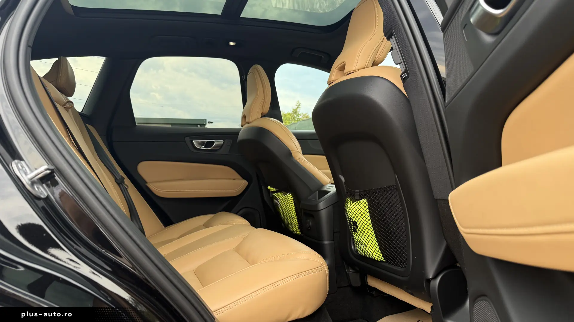 2.0 T8 PHEV PLUS DARK AUTO 4WD   2024   TVA deduc.  Leasing