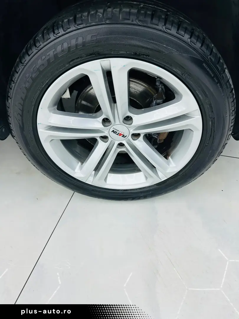 VOLKSWAGEN TIGUAN R-LINE 2014 2.0D E5 Garantie 12 Luni Rate