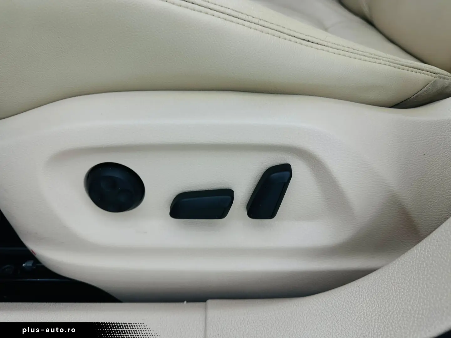 VOLKSWAGEN TIGUAN R-LINE 2014 2.0D E5 Garantie 12 Luni Rate