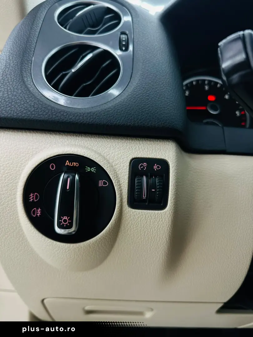 VOLKSWAGEN TIGUAN R-LINE 2014 2.0D E5 Garantie 12 Luni Rate