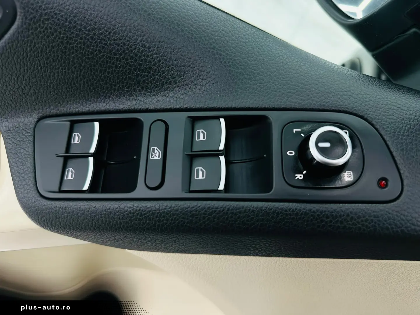 VOLKSWAGEN TIGUAN R-LINE 2014 2.0D E5 Garantie 12 Luni Rate