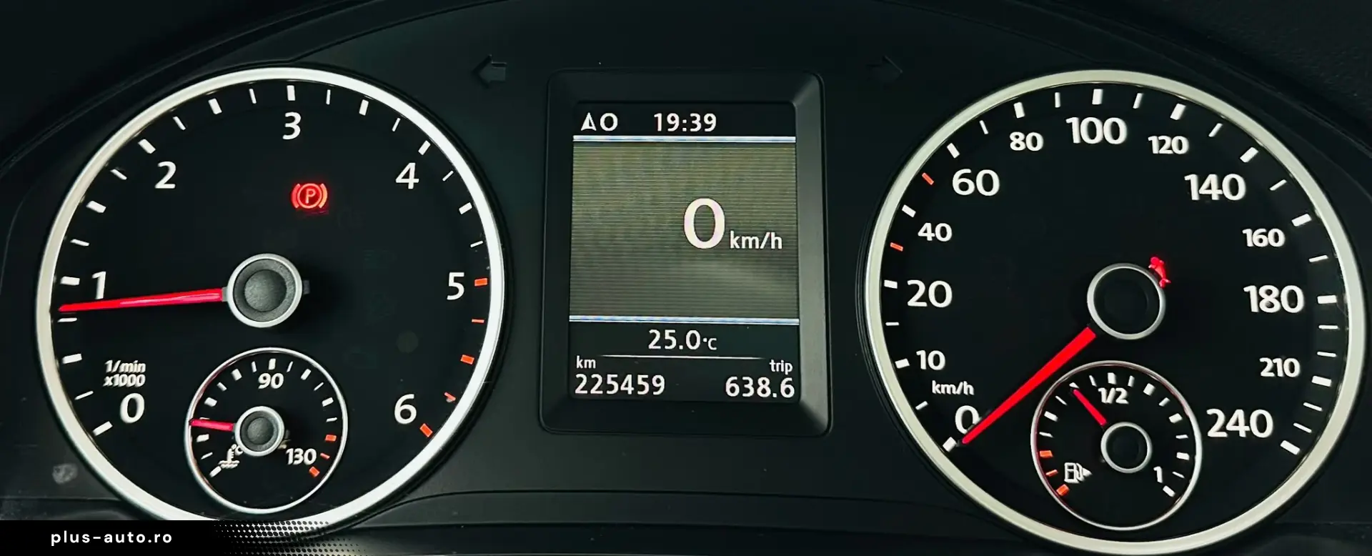 VOLKSWAGEN TIGUAN R-LINE 2014 2.0D E5 Garantie 12 Luni Rate