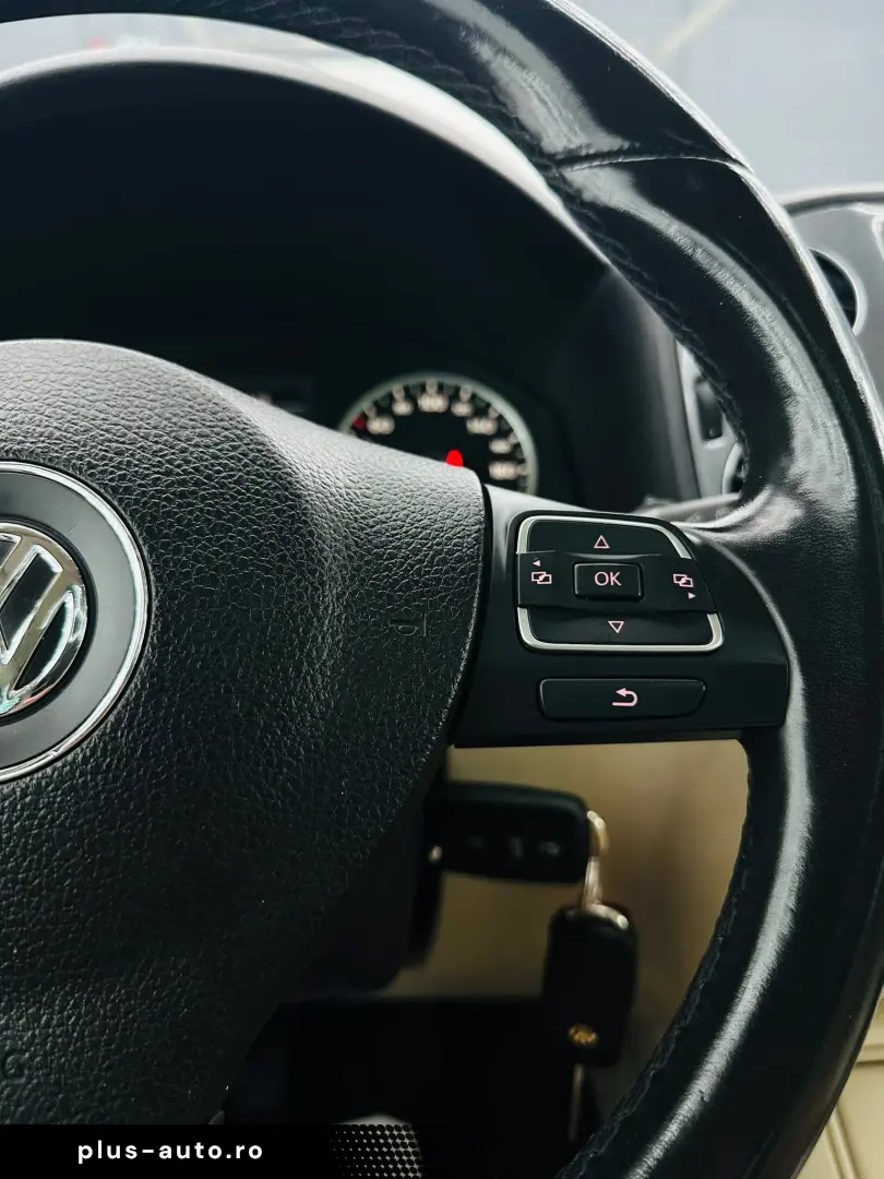 VOLKSWAGEN TIGUAN R-LINE 2014 2.0D E5 Garantie 12 Luni Rate