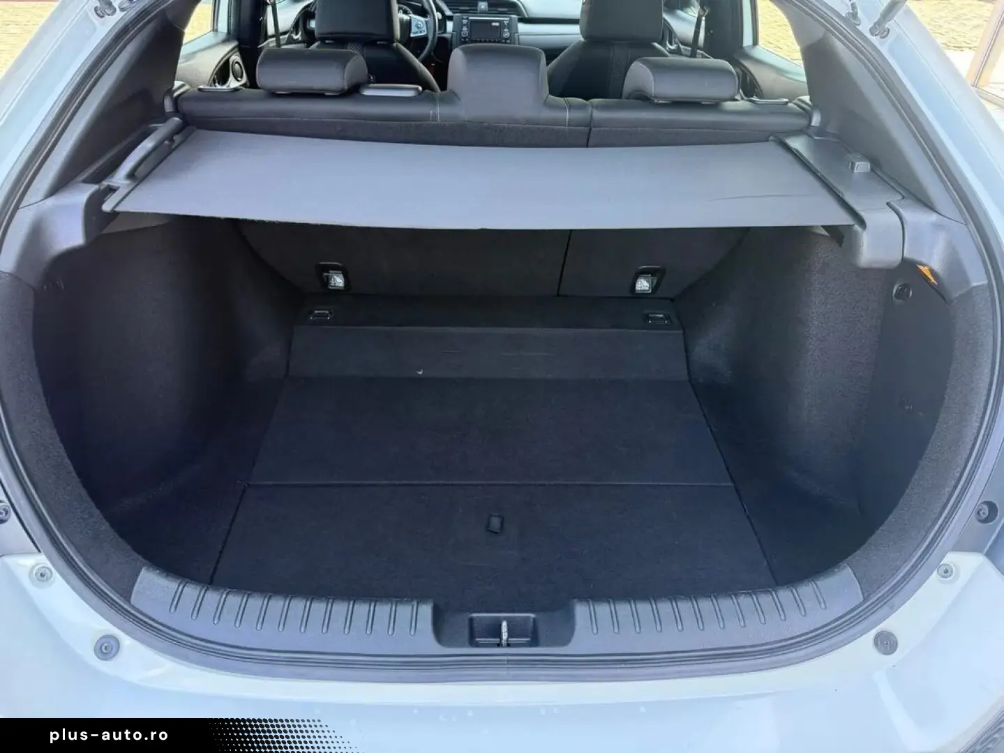 Honda Civic 1.0 Elegance Mt