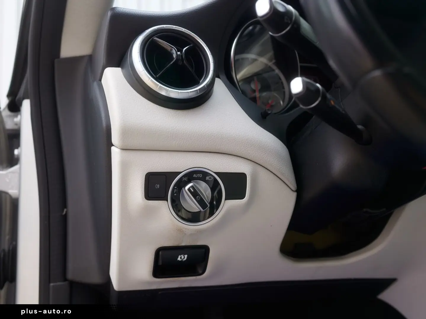 Mercedes-Benz Cla-180