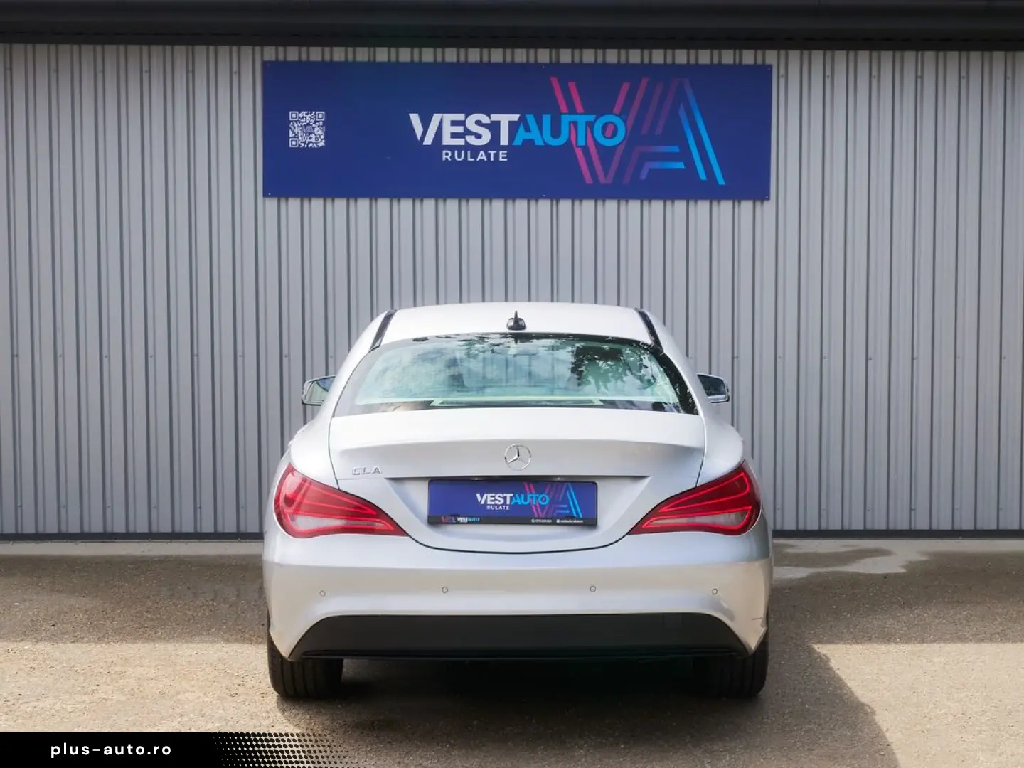 Mercedes-Benz Cla-180