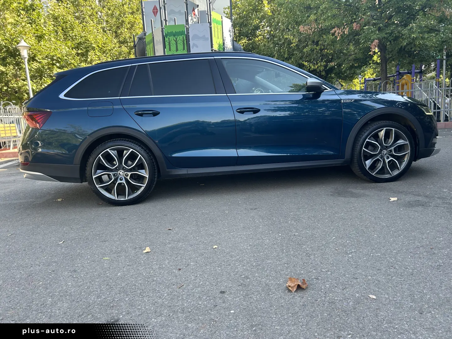 Skoda Octavia  2.0 .200 C p . D S G 4 X 4 .Scout   2021