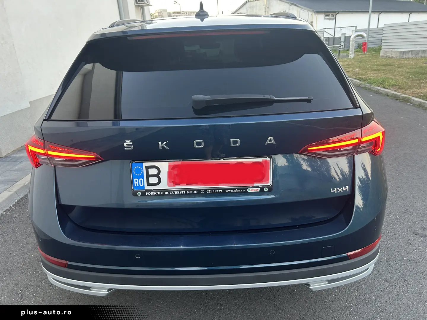 Skoda Octavia  2.0 .200 C p . D S G 4 X 4 .Scout   2021