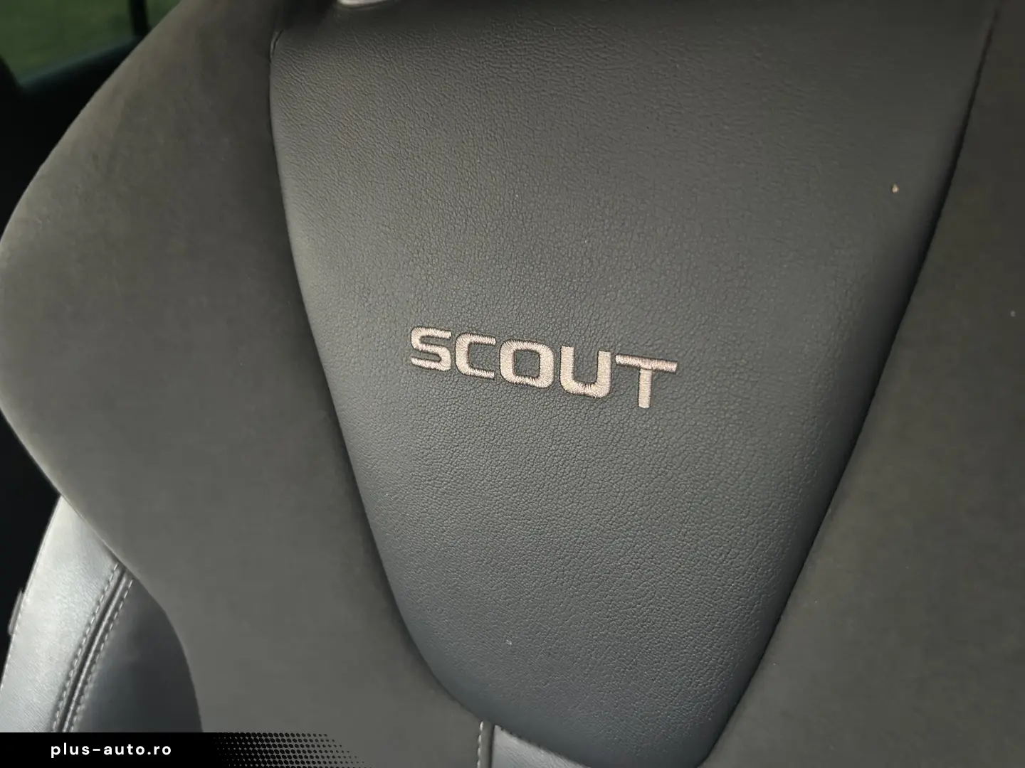 Skoda Octavia  2.0 .200 C p . D S G 4 X 4 .Scout   2021