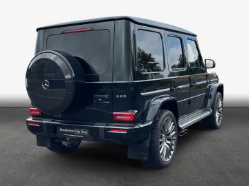 MERCEDES-BENZ G 63 AMG   Smaragdgrün