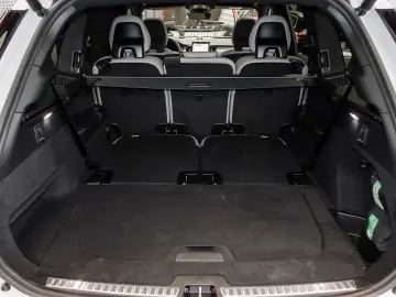 VOLVO XC90 Ultra Bright Recharge Plug-In Hybrid AWD T8