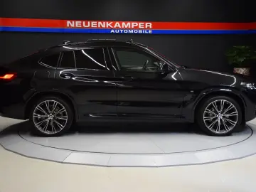 BMW X4 xDrive 30 d M Sport ACC Pano Leder AHK STHZ