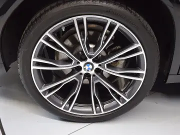 BMW X4 xDrive 30 d M Sport ACC Pano Leder AHK STHZ