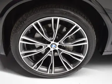 BMW X4 xDrive 30 d M Sport ACC Pano Leder AHK STHZ