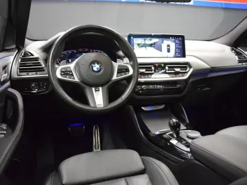 BMW X4 xDrive 30 d M Sport ACC Pano Leder AHK STHZ