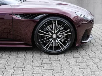 ASTON MARTIN DBS Devine Red  Full Carbon