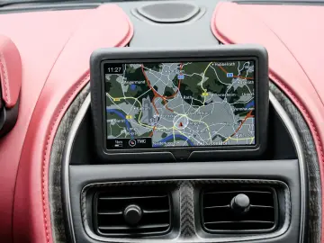 ASTON MARTIN DBS Devine Red  Full Carbon