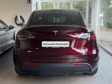 TESLA Model Y Long Range Dual Motor AWD MidnightCherry