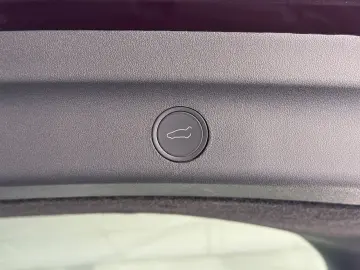 TESLA Model Y Long Range Dual Motor AWD MidnightCherry