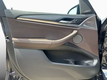 BMW X3 M40d Pano AHK Laser StdHz St&Go 360  HUD H K