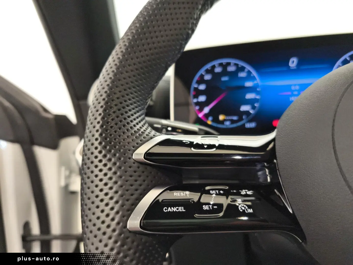 MERCEDES-BENZ CLE200 Coupé AMG Advanced  Pano 20  Ke&hellip;