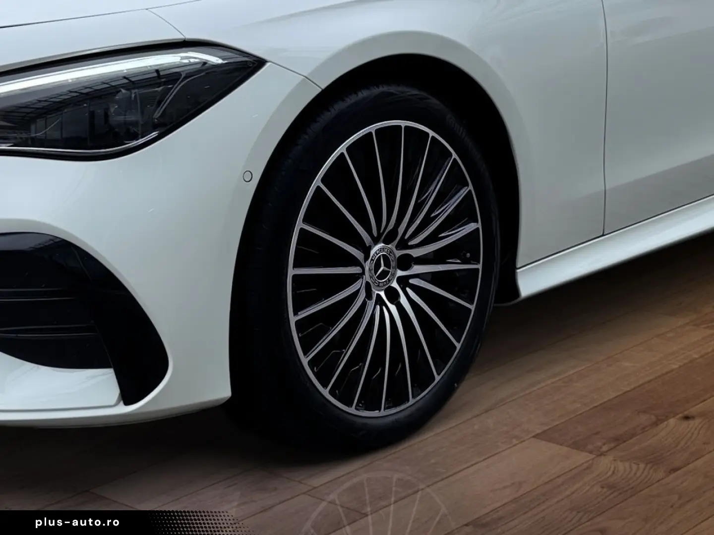 MERCEDES-BENZ CLE 2024 — imagine 3