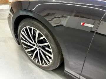 AUDI A8 60 TFSI e L quattro S-LINE  PANO KLAPPTISCH
