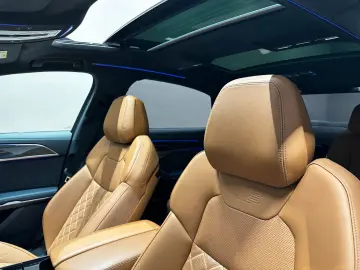 AUDI A8 60 TFSI e L quattro S-LINE  PANO KLAPPTISCH