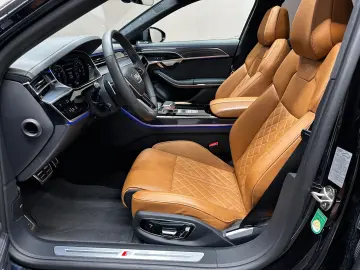 AUDI A8 60 TFSI e L quattro S-LINE  PANO KLAPPTISCH