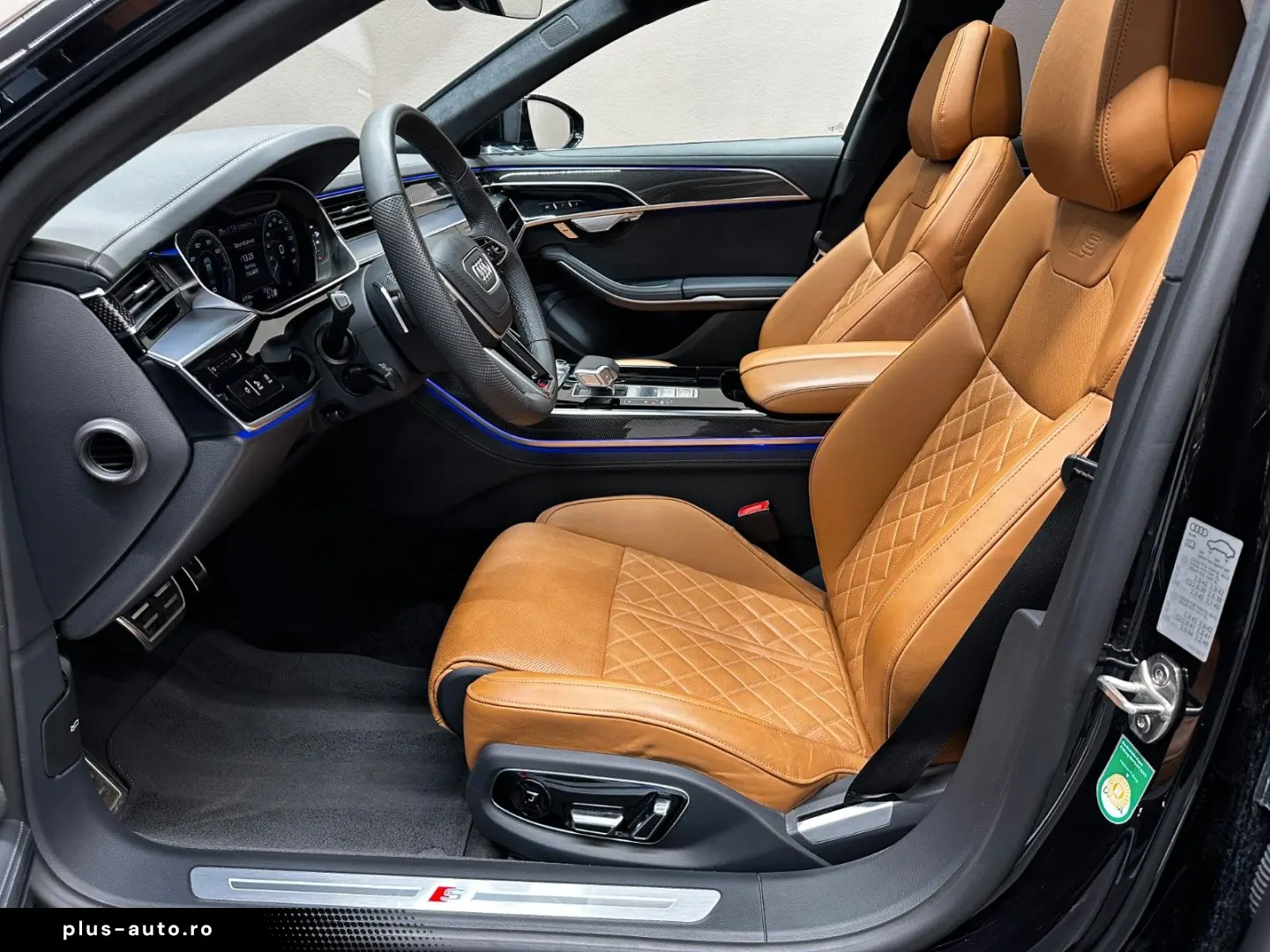 AUDI A8 60 TFSI e L quattro S-LINE  PANO KLAPPTISCH