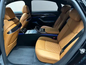 AUDI A8 60 TFSI e L quattro S-LINE  PANO KLAPPTISCH