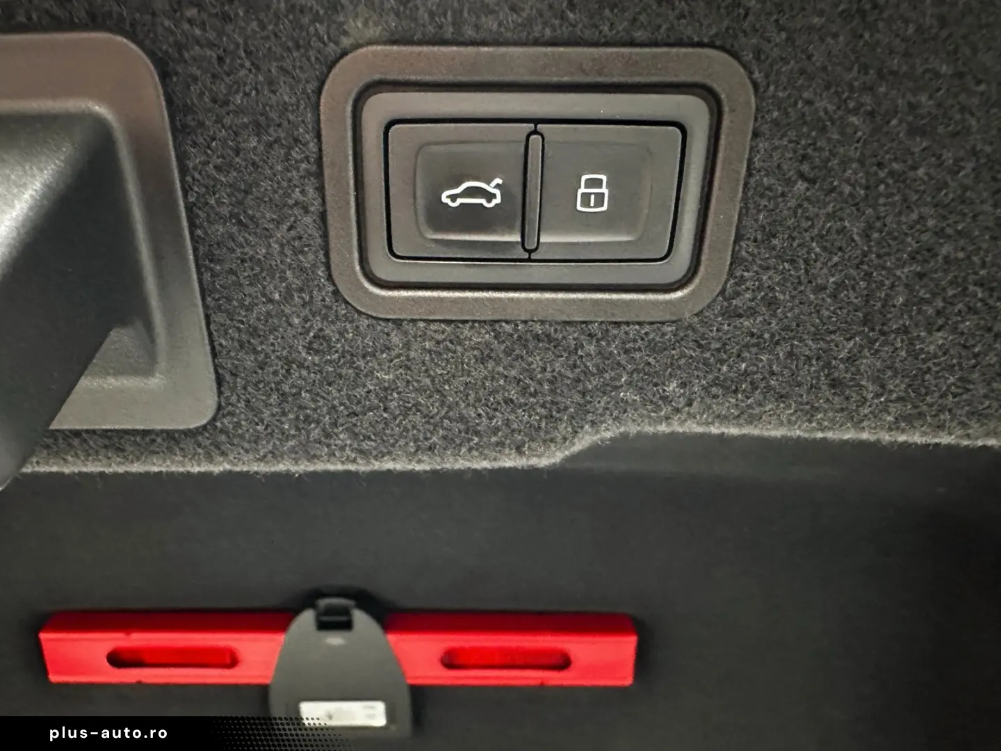 AUDI A8 60 TFSI e L quattro S-LINE  PANO KLAPPTISCH