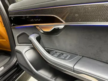 AUDI A8 60 TFSI e L quattro S-LINE  PANO KLAPPTISCH