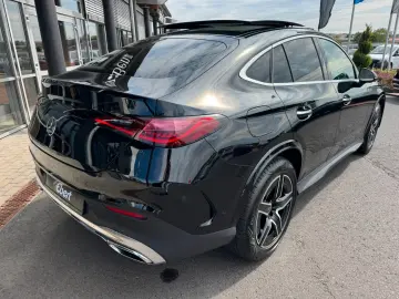 MERCEDES-BENZ GLC 200 4M AMG Distr 360  Pano Ambient…