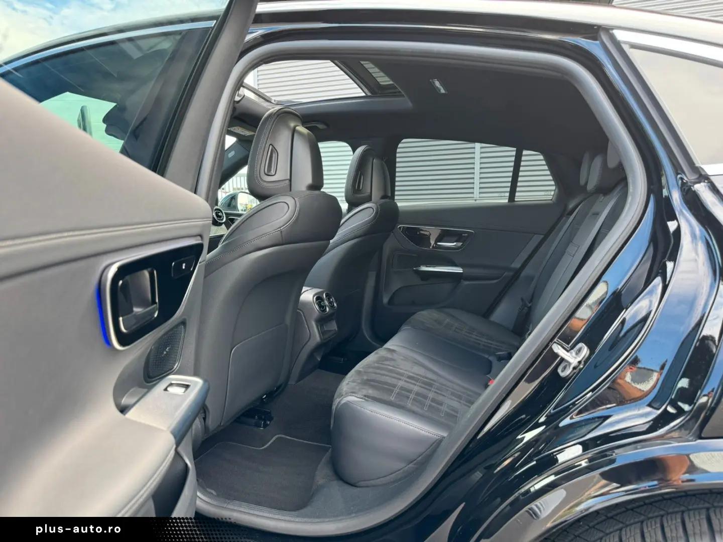MERCEDES-BENZ GLC 200 4M AMG Distr 360  Pano Ambient&hellip;