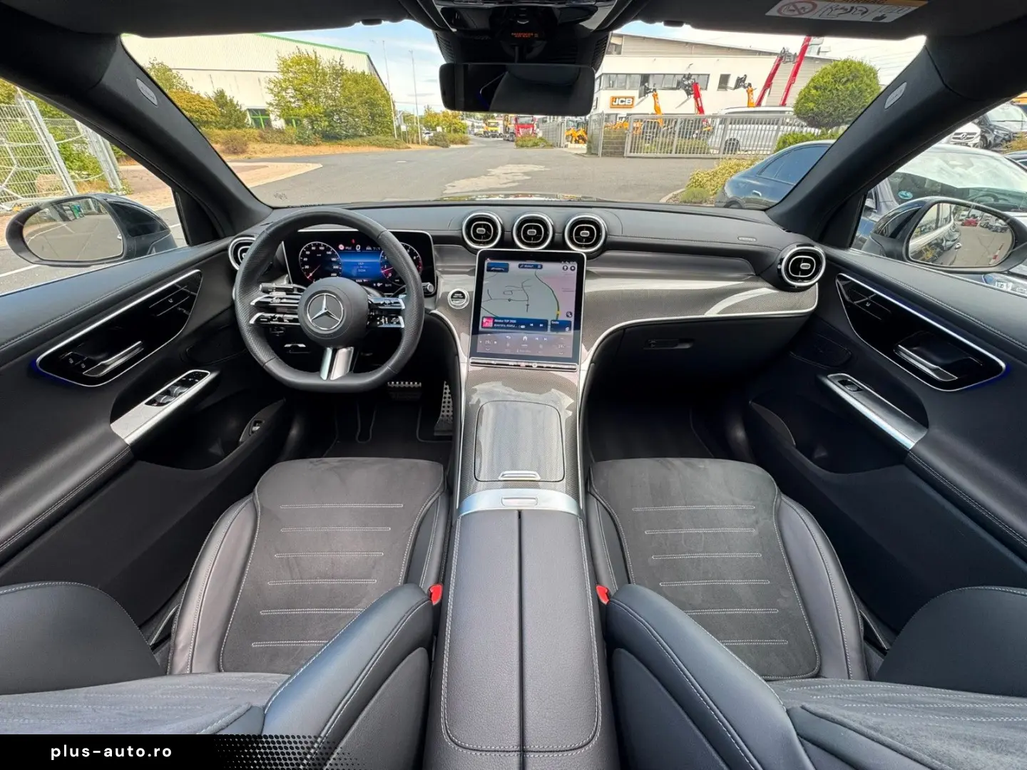MERCEDES-BENZ GLC 200 4M AMG Distr 360  Pano Ambient&hellip;