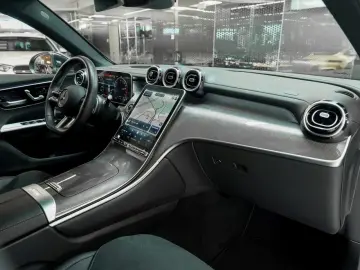 MERCEDES-BENZ GLC 300 de 4M Coupé AMG Distronic HeadUp 360