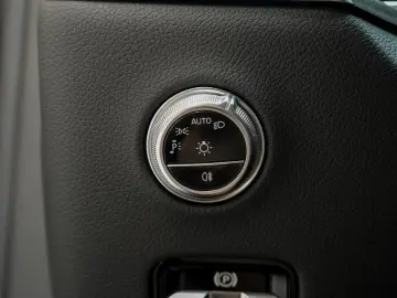 MERCEDES-BENZ GLC 300 de 4M Coupé AMG Distronic HeadUp 360
