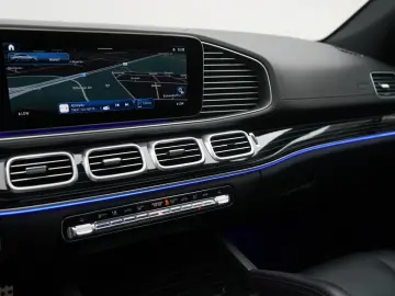 MERCEDES-BENZ GLE 450 AMG d 4Matic AMG Luft Distroni…