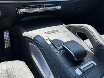 MERCEDES-BENZ GLE 450 d 4M Coupé AMG Night Pano HUD …
