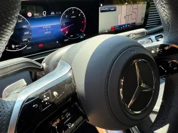 MERCEDES-BENZ GLE 450 d 4M Coupé AMG Night Pano HUD …
