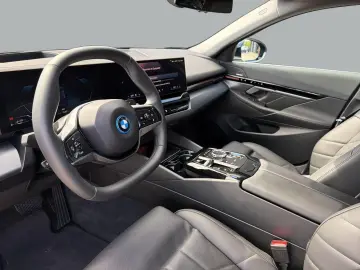 BMW 530e