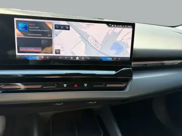 BMW 530e