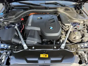 BMW 530e
