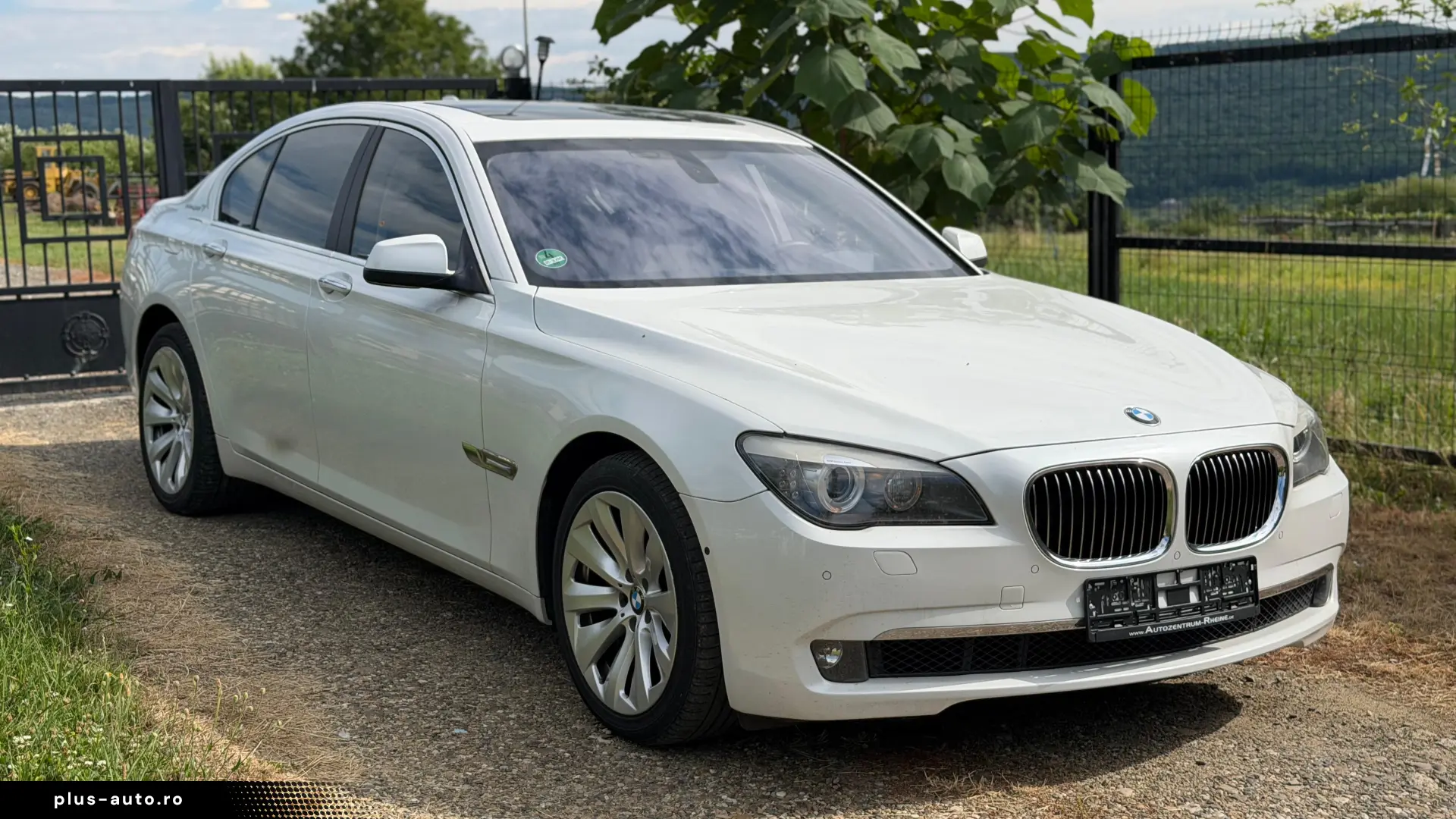 BMW ActiveHybrid 7 V8 4.4