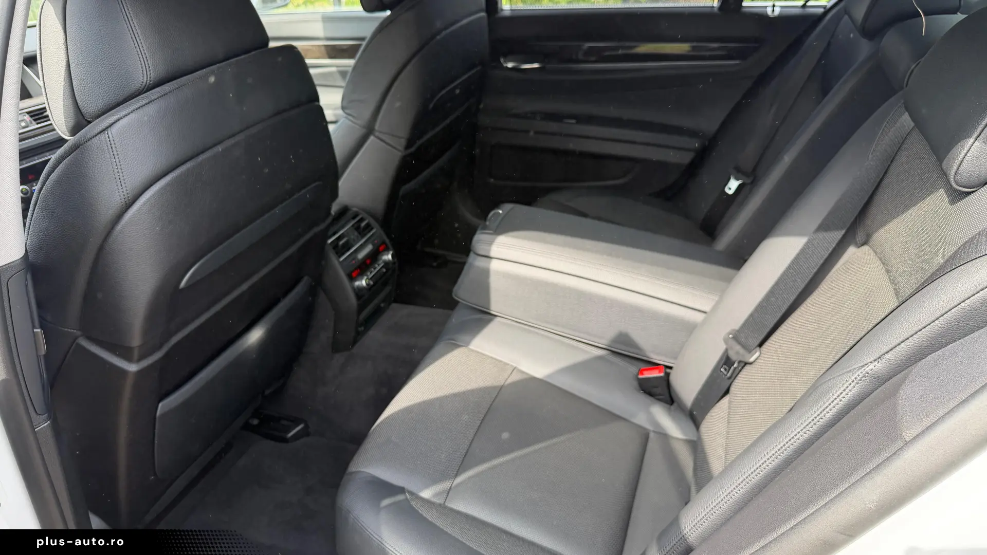 BMW ActiveHybrid 7 V8 4.4