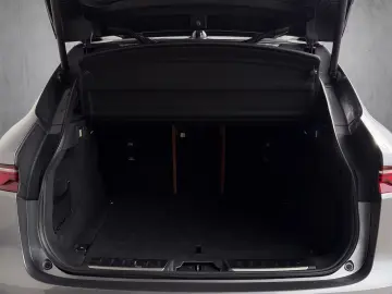 Jaguar F-PACE D200R-Dynamic SE AWDBLACK PACK1.HAND