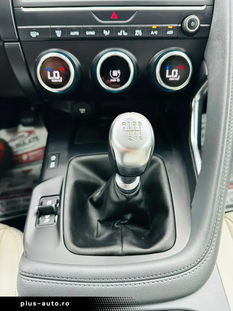 JAGUAR E-PACE 2020 2.0D E6 Garantie 12 Luni Rate Avans 0 Doa