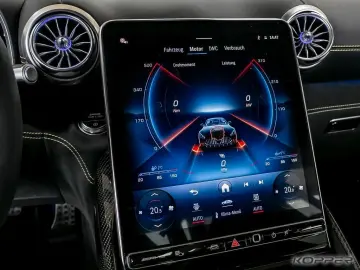 MERCEDES-BENZ AMG GT 43 PREMIUM PLUS Green magno Nig…