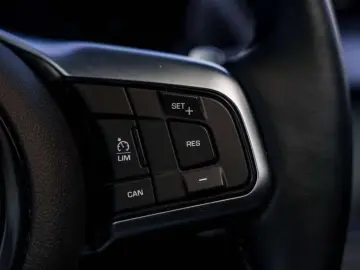 Jaguar F-Type P300 Coupé   Panoramic   Meridian   20”